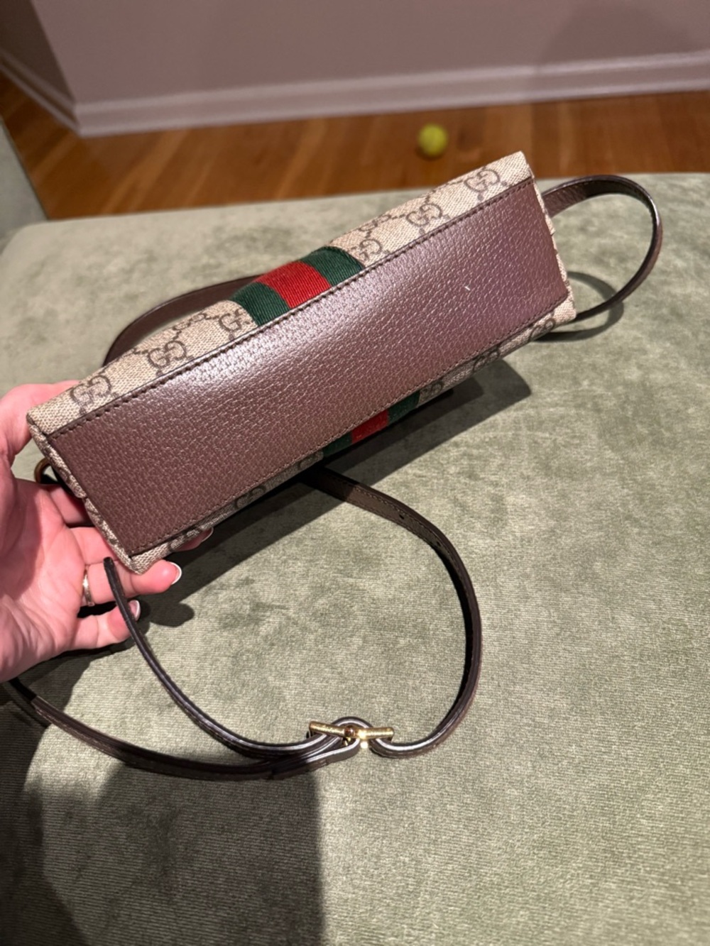 Gucci GG Supreme Crossbody with Green and Red Web Stripe - Picture 6 of 16